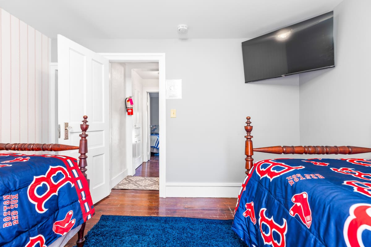 Bedroom 10 Additional